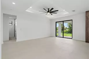 913 Joponica Ave S, Lehigh Acres, FL 33974 - Photo 7
