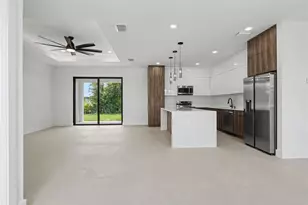 913 Joponica Ave S, Lehigh Acres, FL 33974 - Photo 5