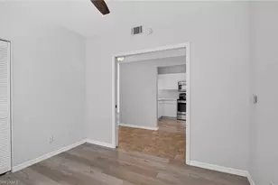 328 Bradstrom Cir, Naples, FL 34113 - Photo 15