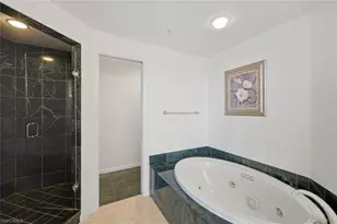 60 Seagate Dr, Naples, FL 34103 - Photo 21