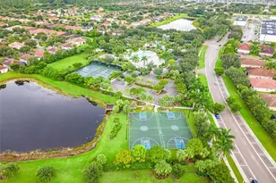 2036 Wellington St, Naples, FL 34120 - Photo 39