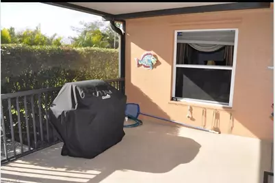 826 SW 32nd Ter, Cape Coral, FL 33914 - Photo 21