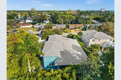 2499 10th St N, Naples, FL 34103 - Photo 7