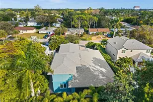 2499 10th St N, Naples, FL 34103 - Photo 7