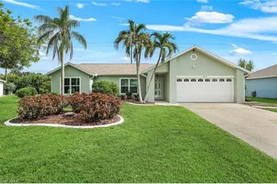 9814 Country Oaks Dr, Fort Myers, FL 33967 - Photo 1