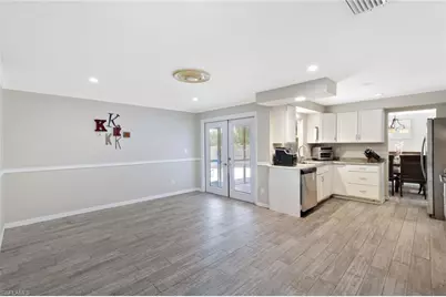 8110 Valencia Rd, Fort Myers, FL 33967 - Photo 9