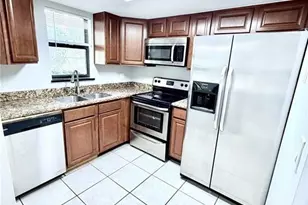 1420 Green Valley Cir, Naples, FL 34104 - Photo 1