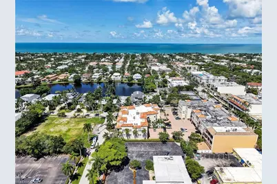 625 6th Ave S #B301, Naples, FL 34102 - Photo 3