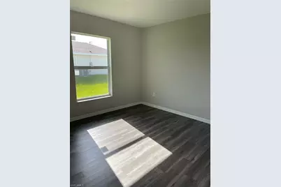 609 NW 25th St, Cape Coral, FL 33993 - Photo 9
