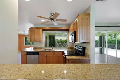 2530 10th St N, Naples, FL 34103 - Photo 7
