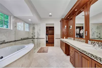 8840 Mariposa Ct, Naples, FL 34113 - Photo 13