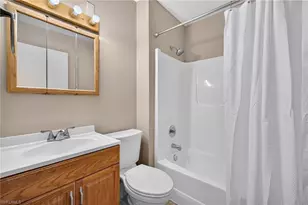 5365 Treetops Dr, Naples, FL 34113 - Photo 17
