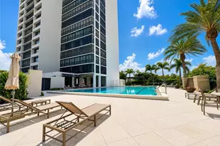 5601 Turtle Bay Dr, Naples, FL 34108 - Photo 23