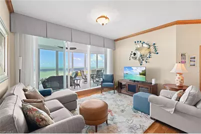 60 Seagate Dr #105, Naples, FL 34103 - Photo 3