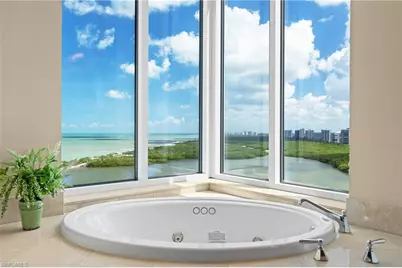 60 Seagate Dr #105, Naples, FL 34103 - Photo 19