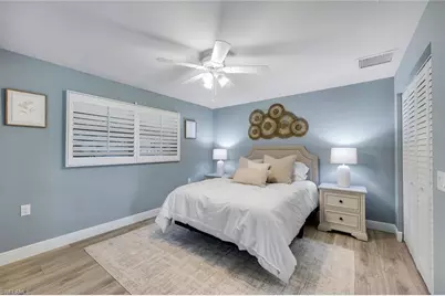 517 Parkwood Ln, Naples, FL 34103 - Photo 15