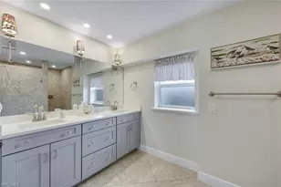 517 Parkwood Ln, Naples, FL 34103 - Photo 11