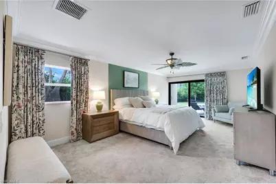 517 Parkwood Ln, Naples, FL 34103 - Photo 9