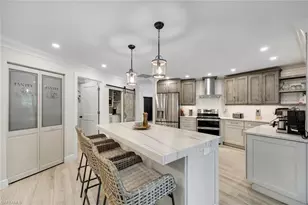 517 Parkwood Ln, Naples, FL 34103 - Photo 5