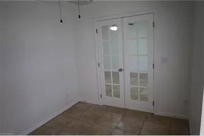 5172 Leeds Rd, Fort Myers, FL 33907 - Photo 5
