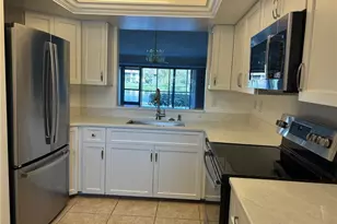 513 Lake Louise Cir, Naples, FL 34110 - Photo 7