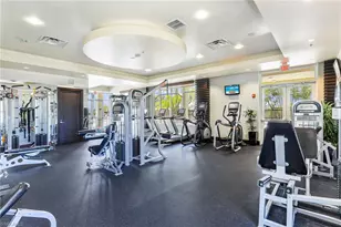 9115 Strada Pl, Naples, FL 34108 - Photo 23
