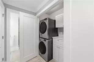 9115 Strada Pl, Naples, FL 34108 - Photo 11