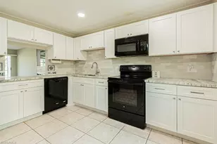 149 Palm Dr, Naples, FL 34112 - Photo 5