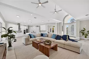 6461 Livingston Woods Ln, Naples, FL 34109 - Photo 7