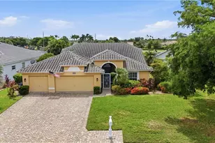 12846 Dresden Ct, Fort Myers, FL 33912 - Photo 3