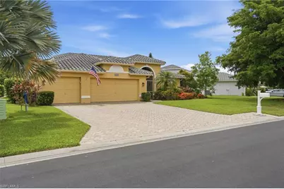 12846 Dresden Ct, Fort Myers, FL 33912 - Photo 7