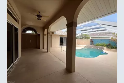 932 SW 4th Ave, Cape Coral, FL 33991 - Photo 3