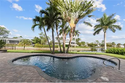 18130 Parkridge Ct, Fort Myers, FL 33908 - Photo 3