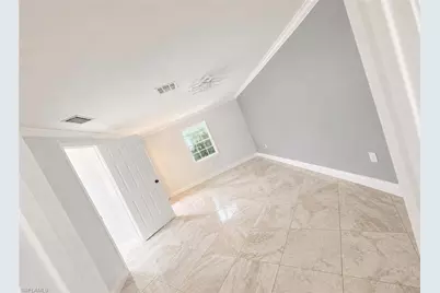 565 6th St SE, Naples, FL 34117 - Photo 5