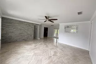 565 6th St SE, Naples, FL 34117 - Photo 3