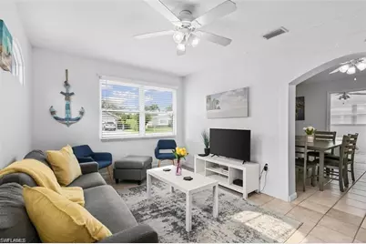 717 95th Ave N, Naples, FL 34108 - Photo 3