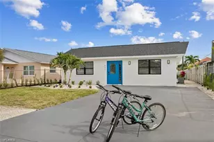 717 95th Ave N, Naples, FL 34108 - Photo 5