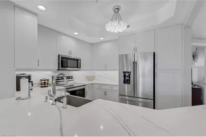 420 Cove Tower Dr #802, Naples, FL 34110 - Photo 9