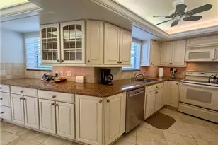 10701 Gulf Shore Dr, Naples, FL 34108 - Photo 13