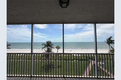 10701 Gulf Shore Dr #401, Naples, FL 34108 - Photo 5