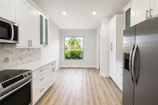 8204 Ibis Cove Cir, Naples, FL 34119 - Photo 3