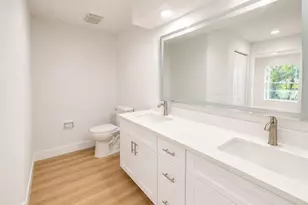 8204 Ibis Cove Cir, Naples, FL 34119 - Photo 17