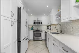 4005 Gulf Shore Blvd N, Naples, FL 34103 - Photo 11