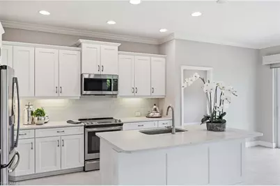 6966 Avalon Cir #908, Naples, FL 34112 - Photo 5