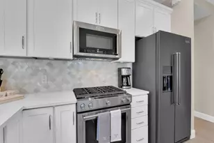 11694 Canal Grande Dr, Fort Myers, FL 33913 - Photo 13