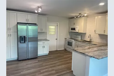3183 Poinciana Dr, Naples, FL 34105 - Photo 5