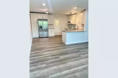 3183 Poinciana Dr, Naples, FL 34105 - Photo 3