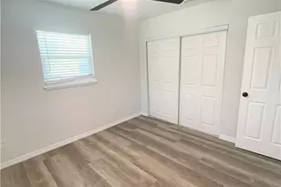 3183 Poinciana Dr, Naples, FL 34105 - Photo 9
