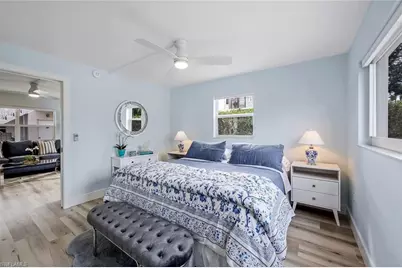780 10th Ave S #2, Naples, FL 34102 - Photo 3