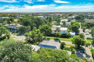 780 10th Ave S, Naples, FL 34102 - Photo 17